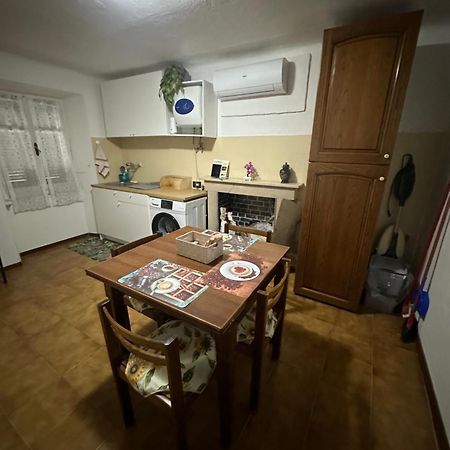 Casa Vacanze Da Meryon Albiano Magra ภายนอก รูปภาพ
