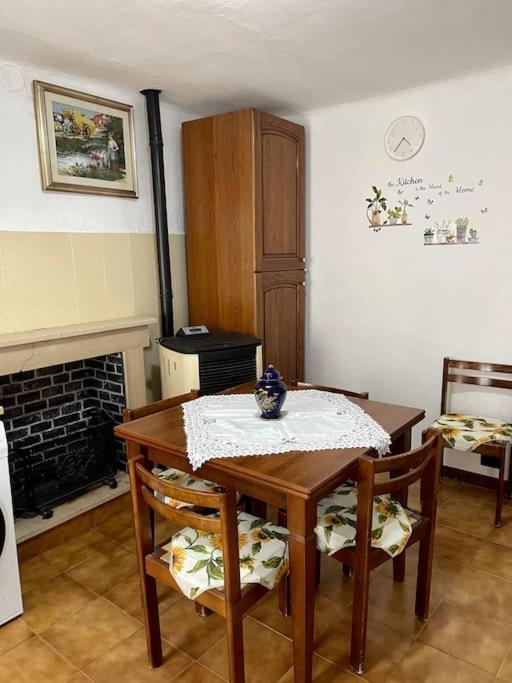 Casa Vacanze Da Meryon Albiano Magra ภายนอก รูปภาพ